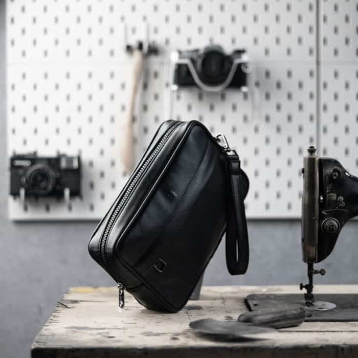 Alaska clutch Bag - Image 2