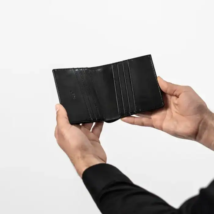 Enzo Bifold Wallet - Image 3