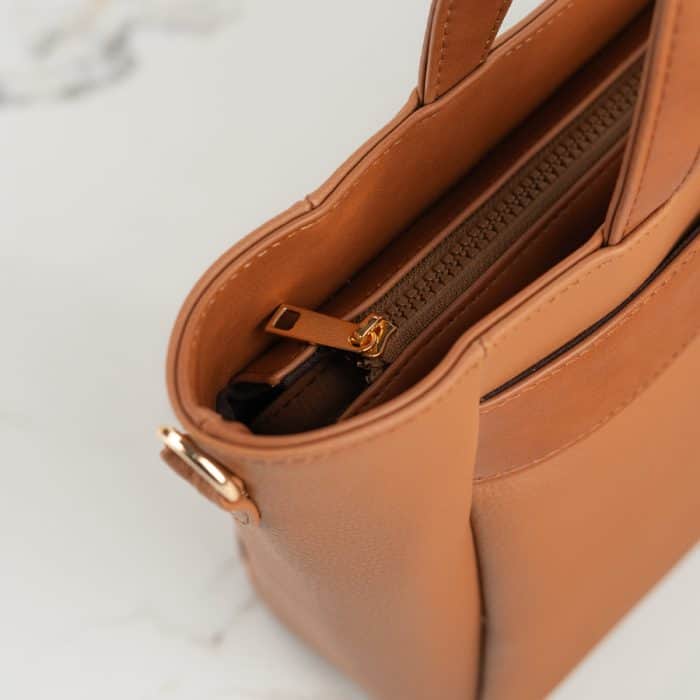 gloria low (10) Clare Bag - Image 7