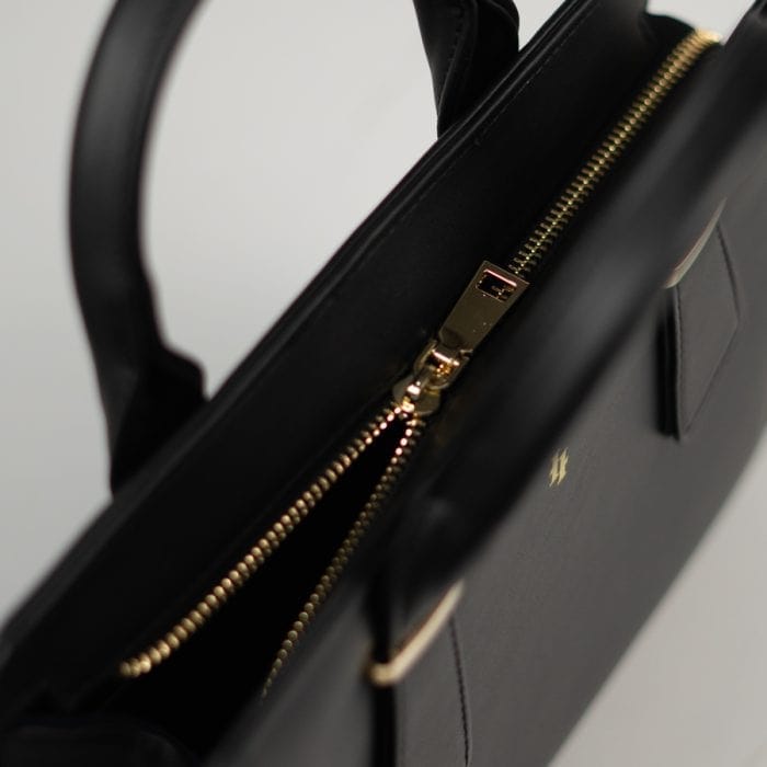 valentino low (10) Valantino - Image 3