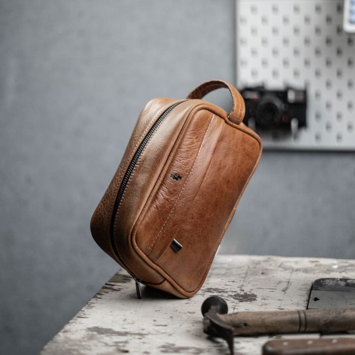 Bay toiletry bag - genuine leather - Image 2